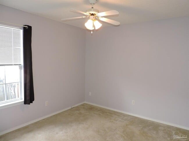 Building Photo - 345 Mirabelle Dr