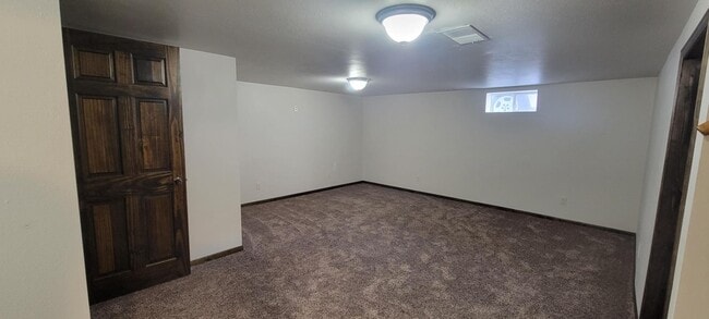 Building Photo - 24 S Pine St