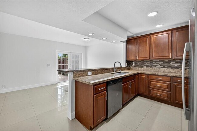 Building Photo - 7506 NW 75th St