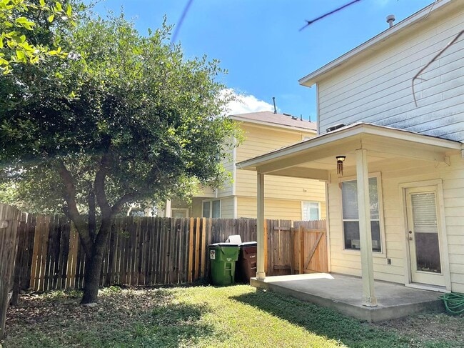 Building Photo - 13608 Pine Warbler Dr