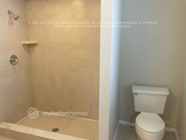 Building Photo - 611 Moss Park Ct