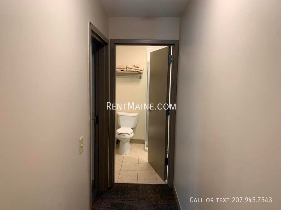 Building Photo - 8 Elizabeth Ave