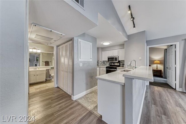 Building Photo - 2251 Wigwam Pkwy