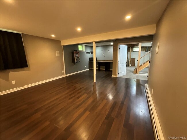 Building Photo - 22 Dogwood Dr