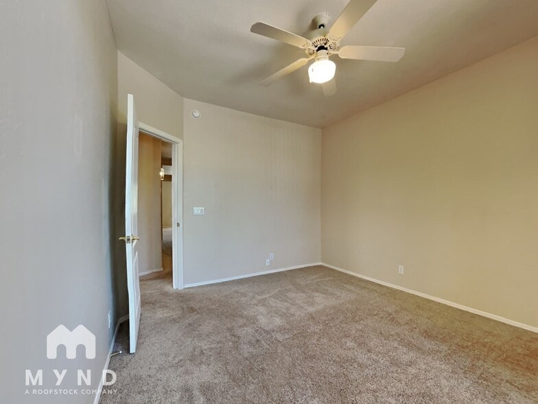 Building Photo - 4109 E Aspen Way