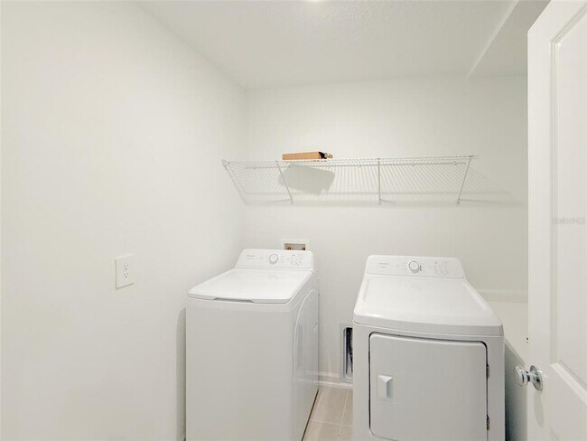 Building Photo - 1523 Brentwood Dr