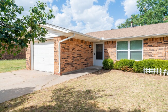 Building Photo - 8515 Wakefield Dr