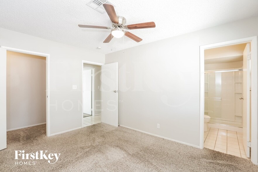 Building Photo - 3868 Vista Largo Dr