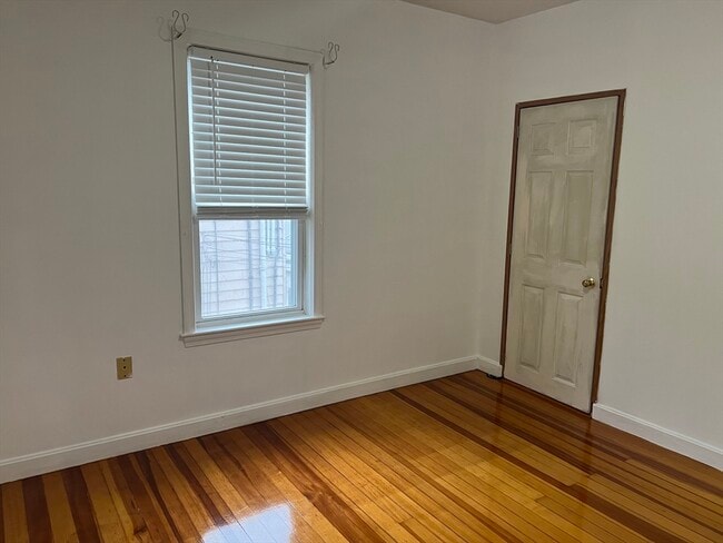 Building Photo - 21 Hamlet Pl