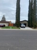 Building Photo - 2965 Janet Dr