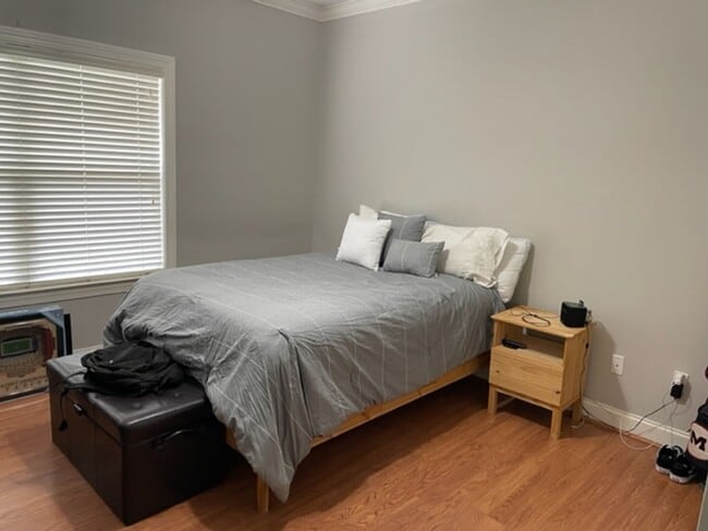 Building Photo - Great 3 BR 3.5 BA in Aspen Ridge.