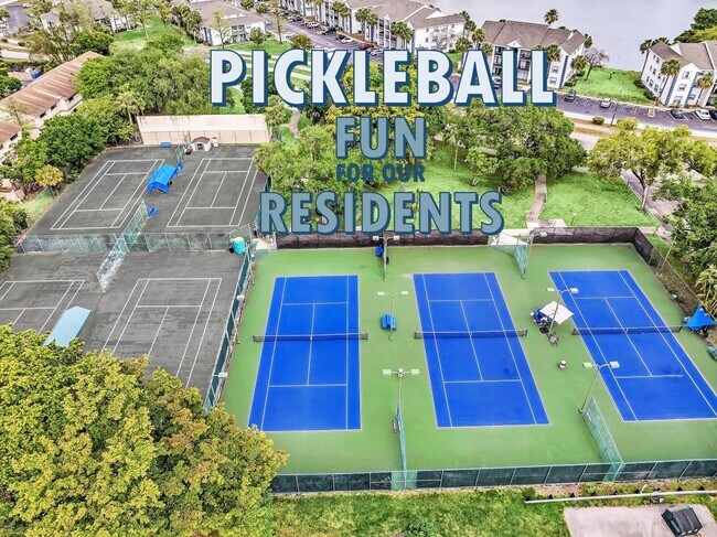 Building Photo - 2811 N Oakland Forest Dr