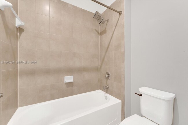 Building Photo - 3401 SE 5th St