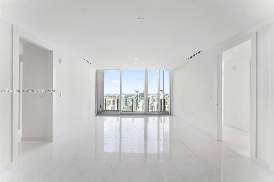 Building Photo - 300 Biscayne Boulevard Way