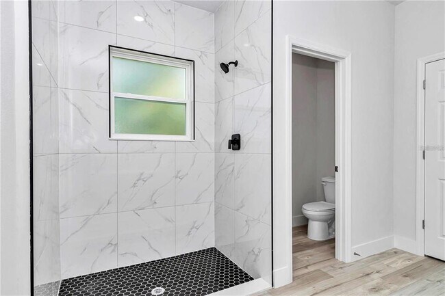 Building Photo - 586 Marion Oaks Trail