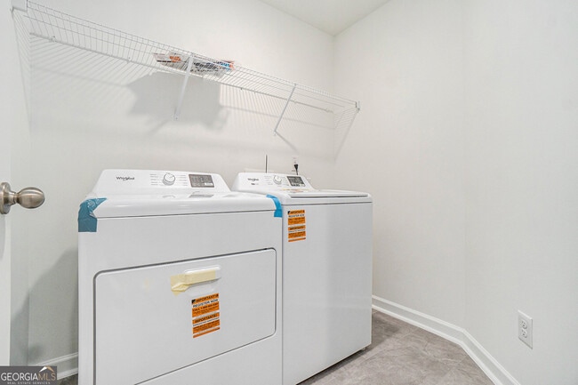 Building Photo - 6229 Honeybell Aly