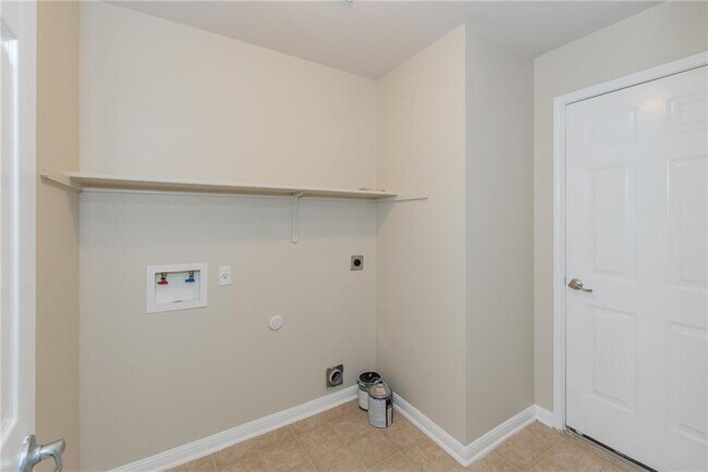 Building Photo - 119 Bayliss St