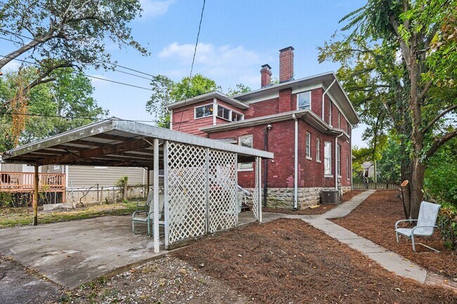 Building Photo - 617 Shelby Ave