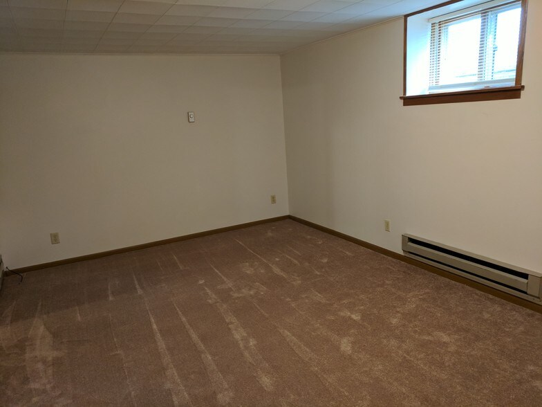 Living Room - 17 21st Ave S