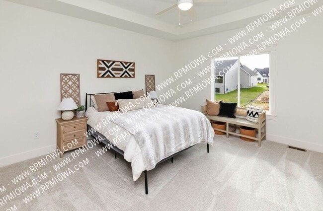 Building Photo - 440 NW Ashley Cir