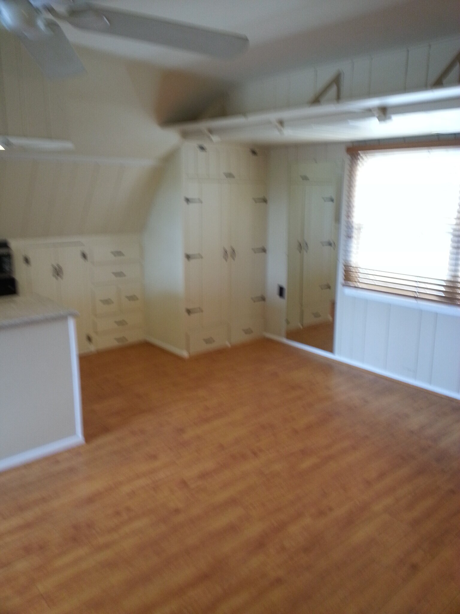 Building Photo - 5815 Highland Ave