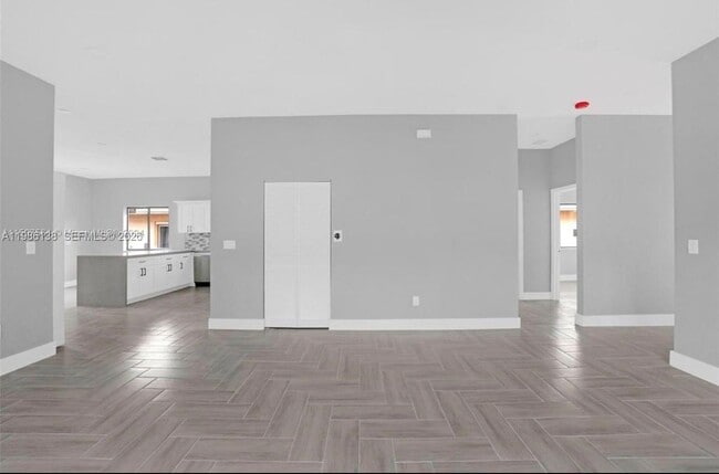 Building Photo - 2210 Farragut St