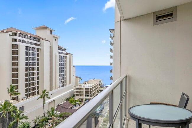 Building Photo - 223 Saratoga Rd