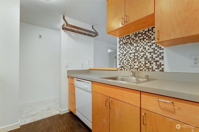 Building Photo - 4111 Whitman Ave N