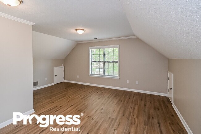 Building Photo - 7395 Greenbrook Pkwy