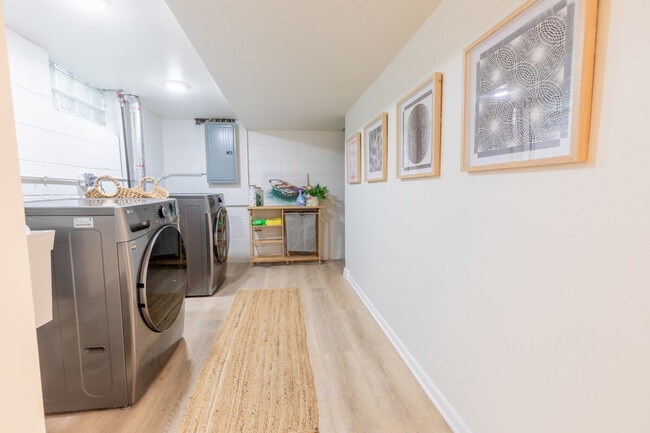 Building Photo - 17035 9th Ave N