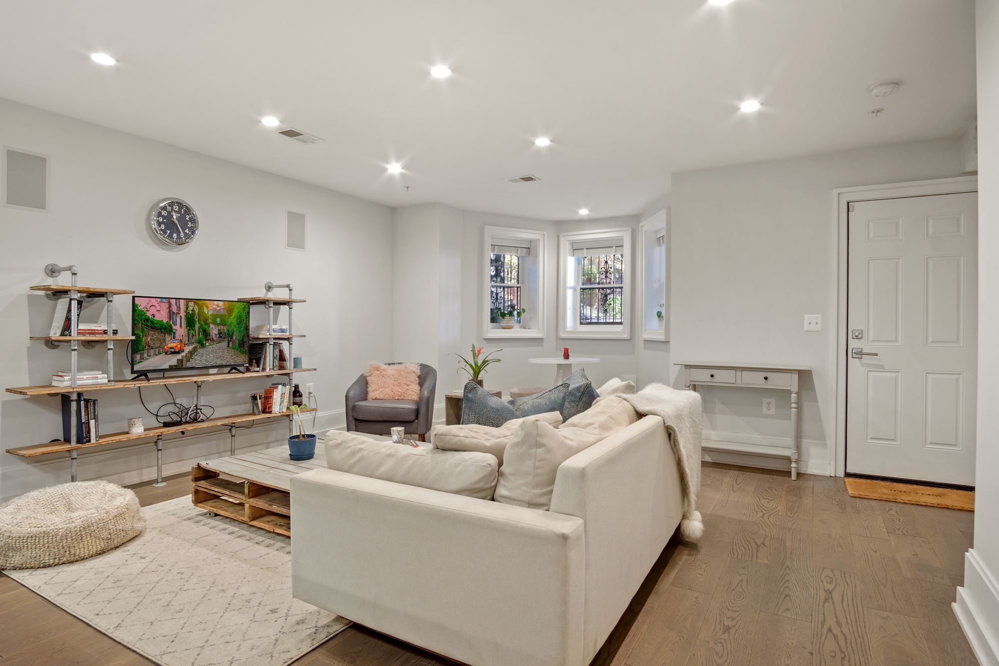 Building Photo - 1506 Q St NW