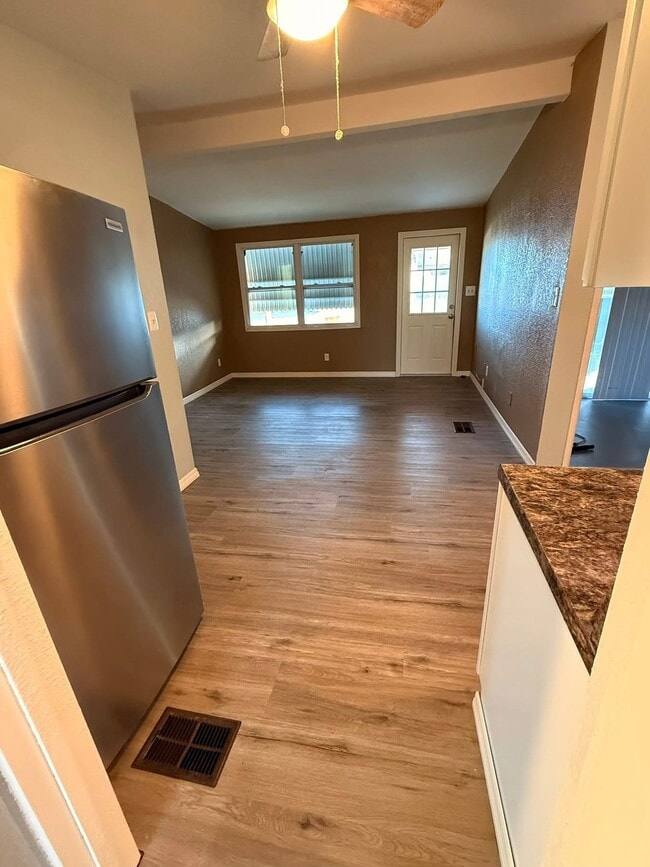 Building Photo - 10495 118th Ave N