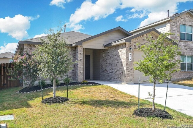 Building Photo - Modern Upgrades — Your Dream 3BR Home Awaits!