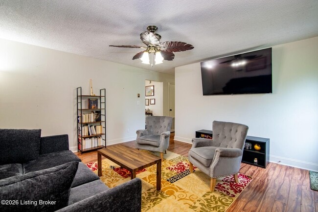 Building Photo - 119 E French St