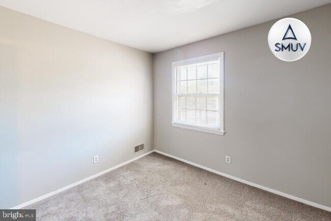 Building Photo - 1541 Upshire Rd