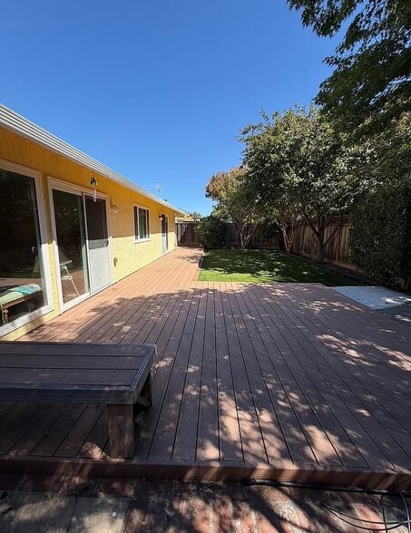 Building Photo - 9208 El Caminito