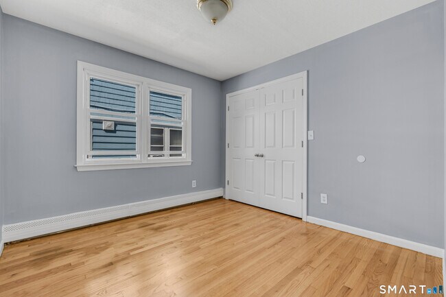 Building Photo - 509 Westfield Ave