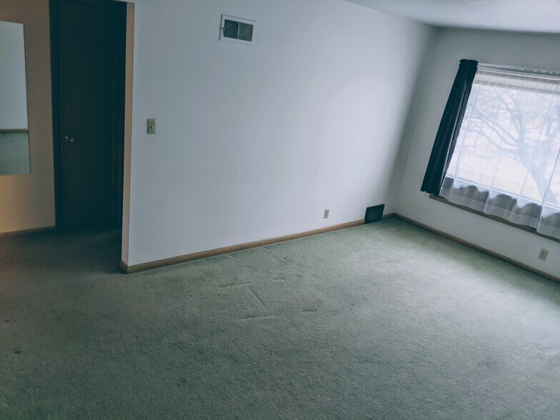 Building Photo - 12210 W North Ave