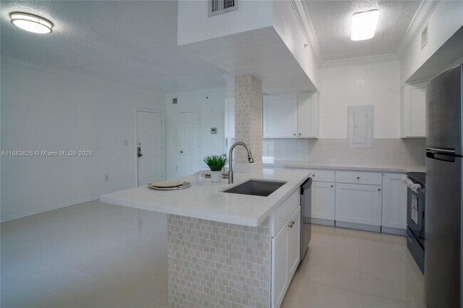 Building Photo - 11650 SW 2nd St