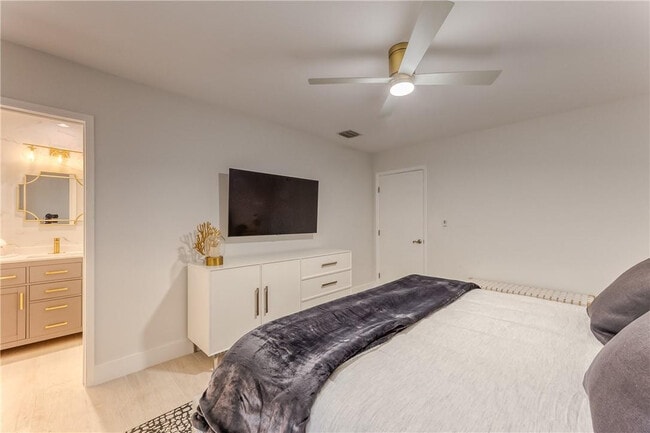 Building Photo - 1984 Sailfish Pl