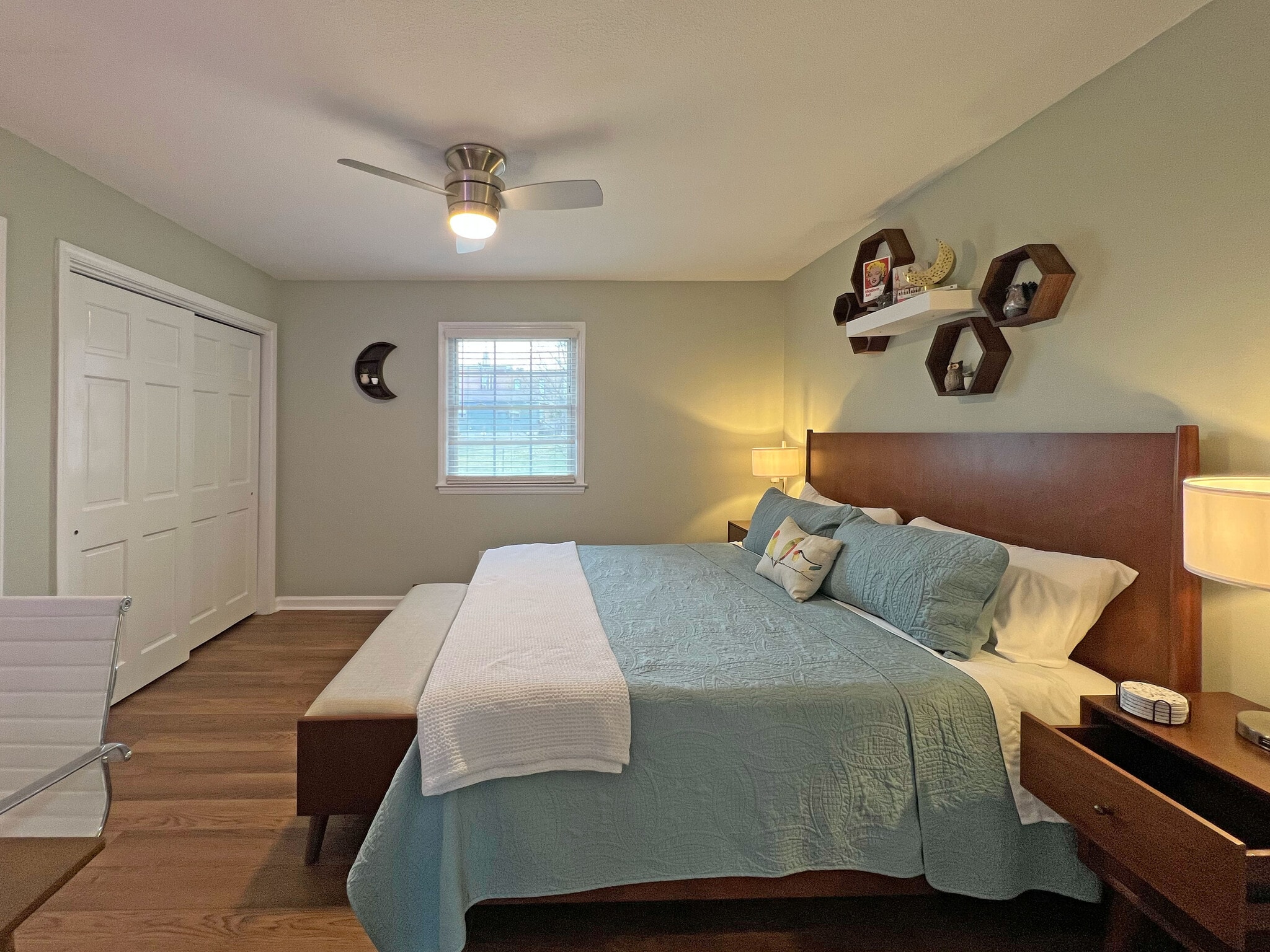 King bedroom featuring a 55" smart TV w/Roku, work station w/extra power & USB ports, ceiling fan w/ - 160 17th Street Pl NW