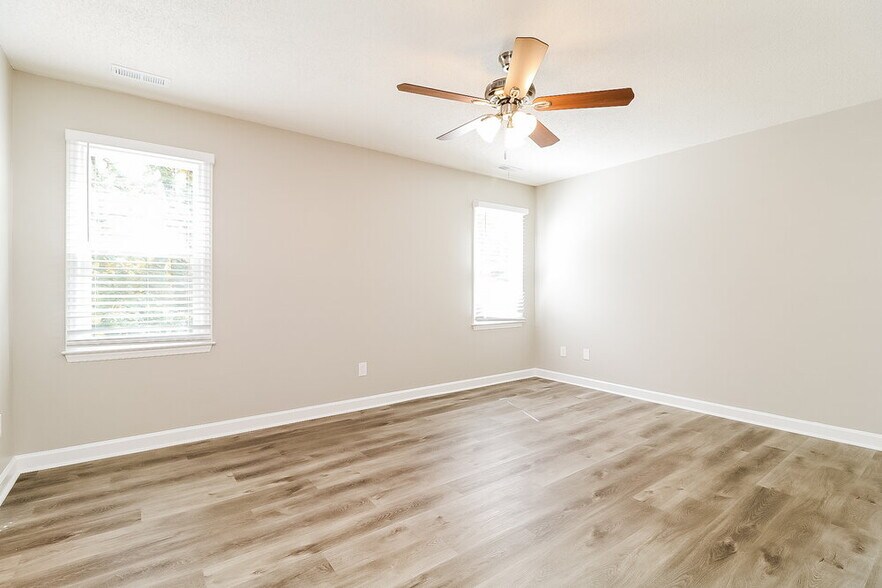 Building Photo - 4308 Birmingham Way