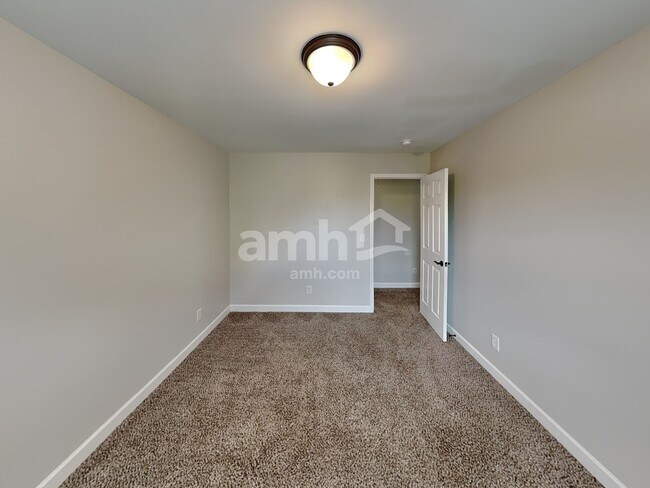 Building Photo - 3035 Romain Trail