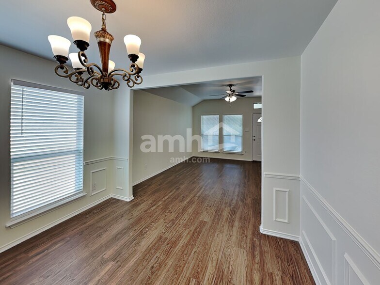 Building Photo - 4031 Arbor Heights