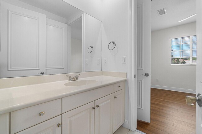 Building Photo - 6641 Conch Ct