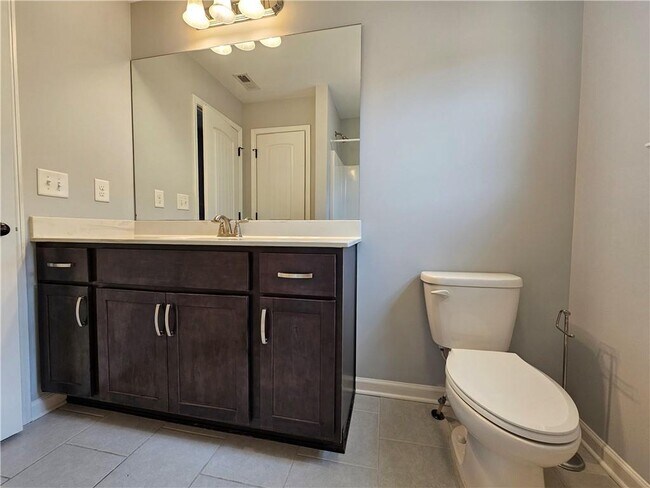 Building Photo - 3218 Leyden Ct