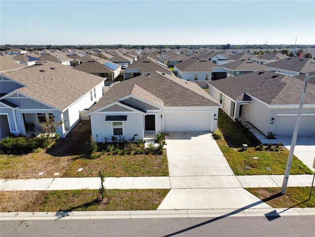 Building Photo - 668 Sand Pne Ln