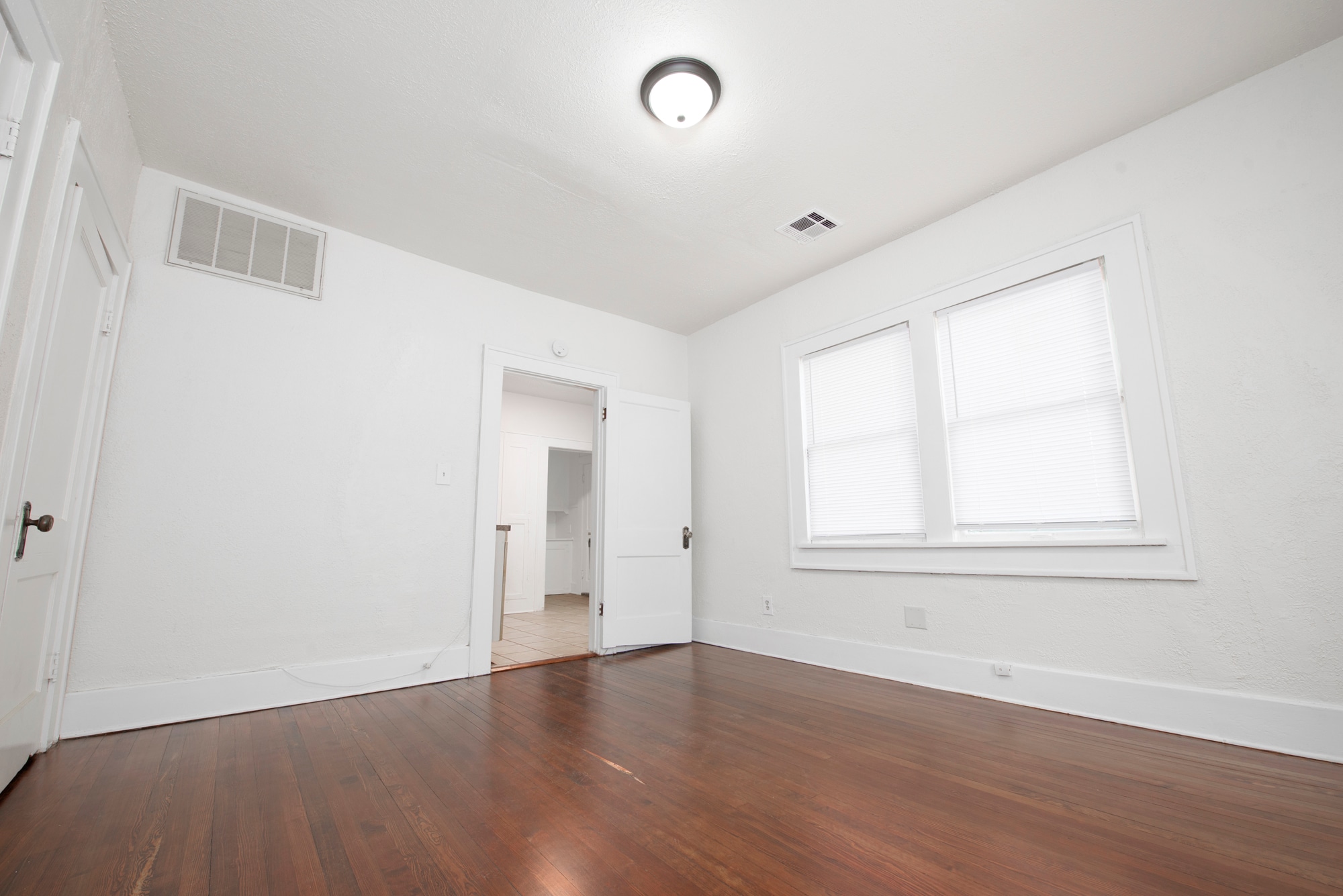 Building Photo - 323 NW 26th St