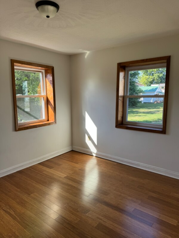 Building Photo - 88 Riverside Dr