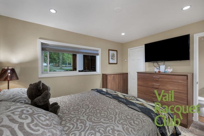 Building Photo - 4600 Vail Racquet Club Dr